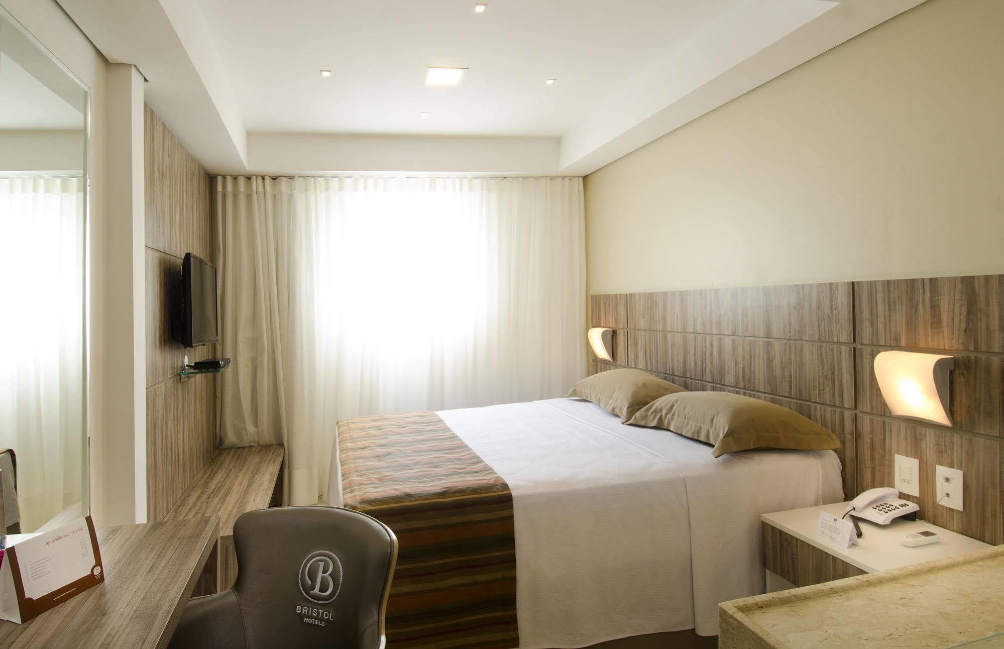 Profissionalle Hotel Sao Luis Kültér fotó